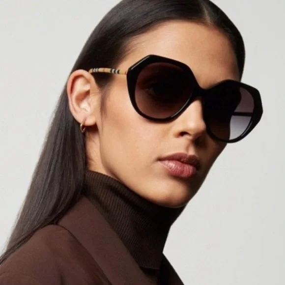 Burberry | Accessories | Burberry Be4375 38538g Vanessa  display picture 1